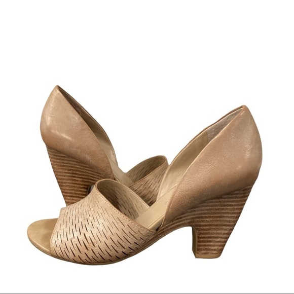 Franco Sarto sz 6.5 Selina perforated leather peeptoe heels - Picture 1 of 16